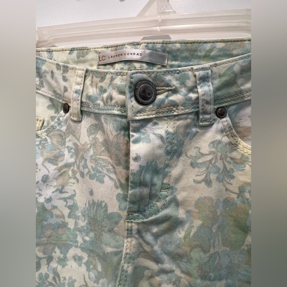 Lauren Conrad Floral Spring Skinny Jeans Size 4 - Picture 8 of 10